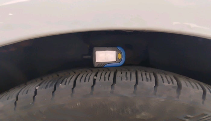 2015 Ford Ecosport TITANIUM 1.5L DIESEL, Diesel, Manual, 1,27,236 km, tyre