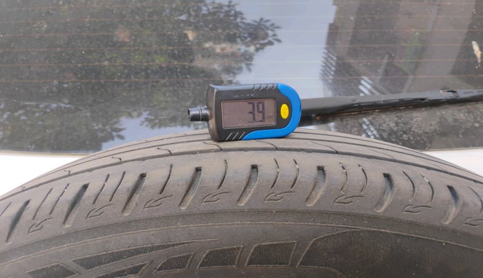 2015 Ford Ecosport TITANIUM 1.5L DIESEL, Diesel, Manual, 1,27,236 km, tyre