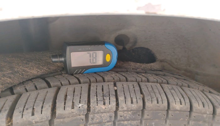 2015 Ford Ecosport TITANIUM 1.5L DIESEL, Diesel, Manual, 1,27,236 km, tyre