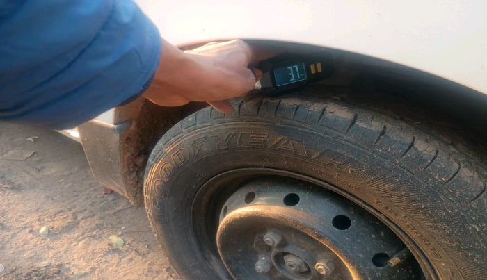 2014 Maruti Alto 800 LXI, Petrol, Manual, 76,171 km, tyre