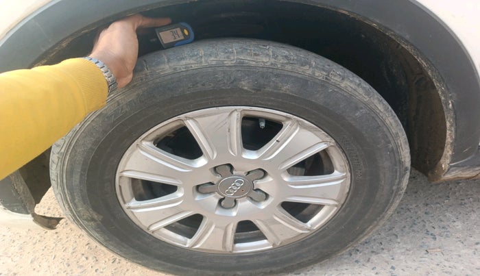 2013 Audi Q3 2.0 TDI, Diesel, Automatic, 85,235 km, tyre