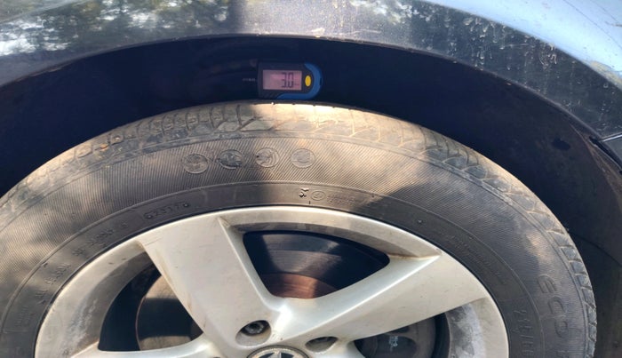 2012 Volkswagen Passat HIGHLINE DSG, Diesel, Automatic, 81,170 km, tyre