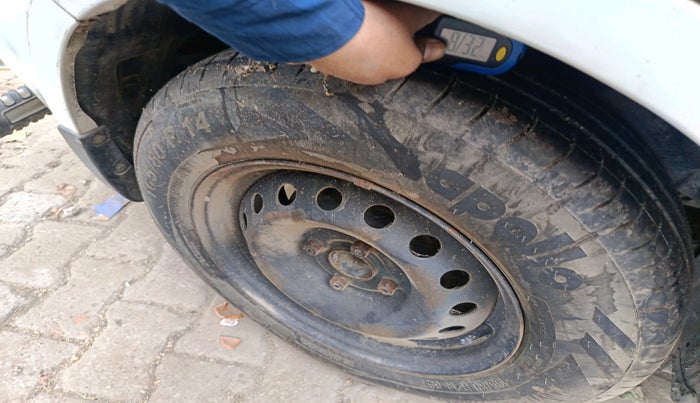 2013 Maruti Swift Dzire VDI, Diesel, Manual, 62,136 km, tyre