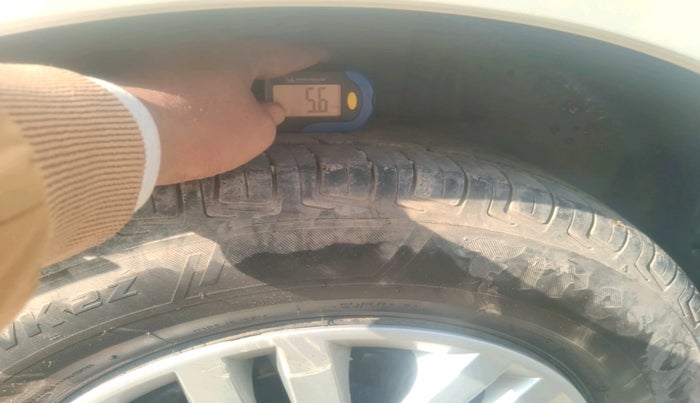 2018 Maruti Dzire VDI, Diesel, Manual, 79,879 km, tyre