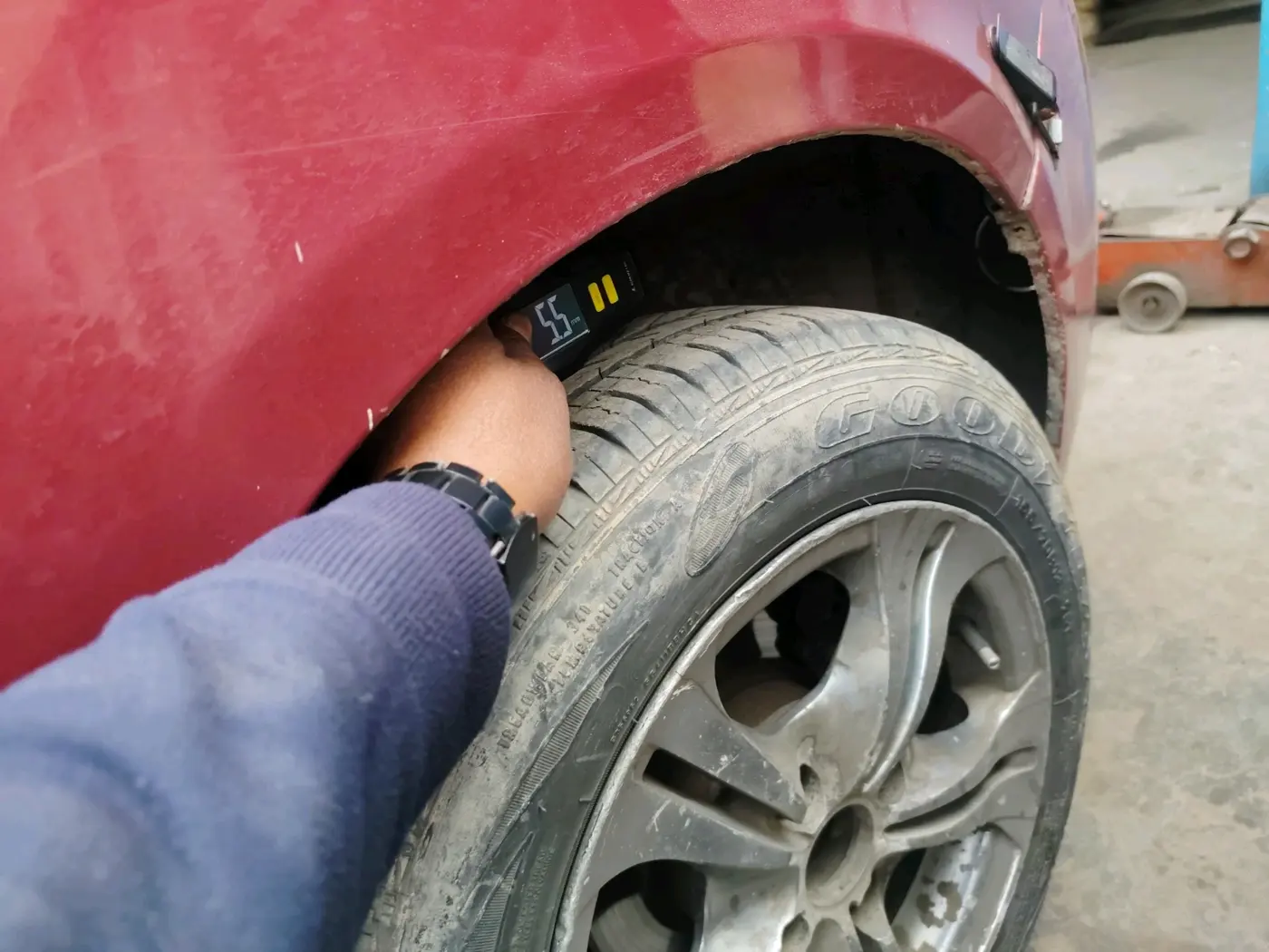 2012 Maruti Alto K10 LXI, Petrol, Manual, 59,180 km, tyre