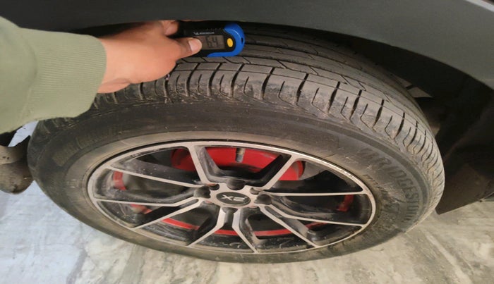 2021 Tata NEXON XM SUNROOF PETROL, Petrol, Manual, 31,443 km, tyre