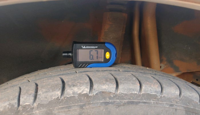 2014 Datsun Go T, Petrol, Manual, 47,032 km, tyre