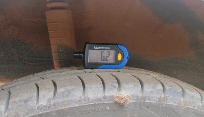 2014 Datsun Go T, Petrol, Manual, 47,032 km, tyre