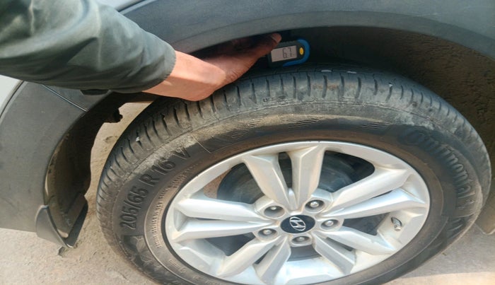 2017 Hyundai Creta SX PLUS 1.6 PETROL, Petrol, Manual, 51,009 km, tyre