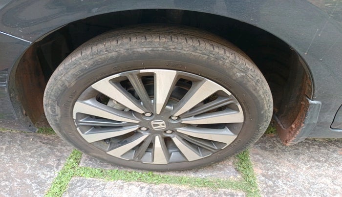 2023 Honda City 1.5L I-VTEC ZX CVT, Petrol, Automatic, 31,478 km, tyre