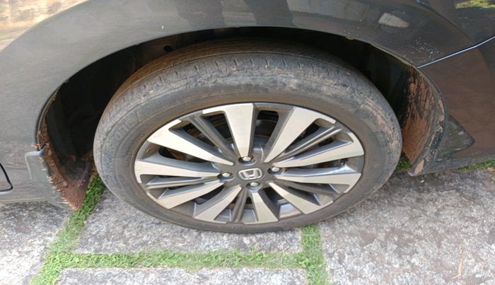 2023 Honda City 1.5L I-VTEC ZX CVT, Petrol, Automatic, 31,478 km, tyre