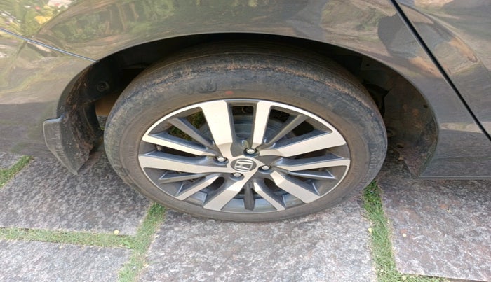 2023 Honda City 1.5L I-VTEC ZX CVT, Petrol, Automatic, 31,478 km, tyre