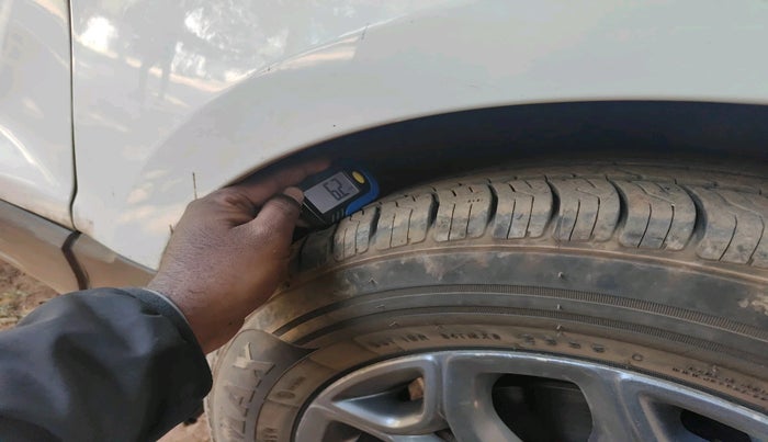 2013 Ford Ecosport TITANIUM 1.5L DIESEL, Diesel, Manual, 1,15,291 km, tyre