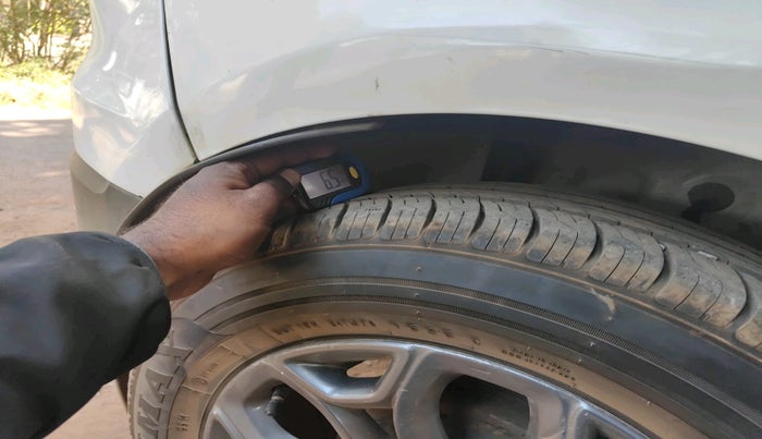 2013 Ford Ecosport TITANIUM 1.5L DIESEL, Diesel, Manual, 1,15,291 km, tyre