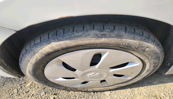 2016 Maruti Celerio ZXI AMT, Petrol, Automatic, 1,06,513 km, tyre