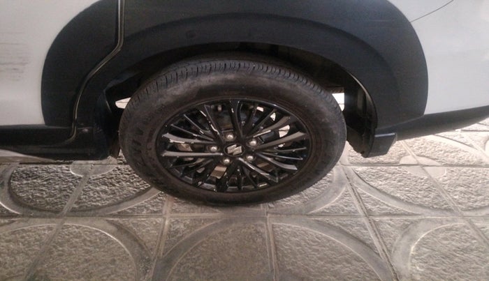 2020 Maruti XL6 ALPHA AT, Petrol, Automatic, 94,576 km, tyre