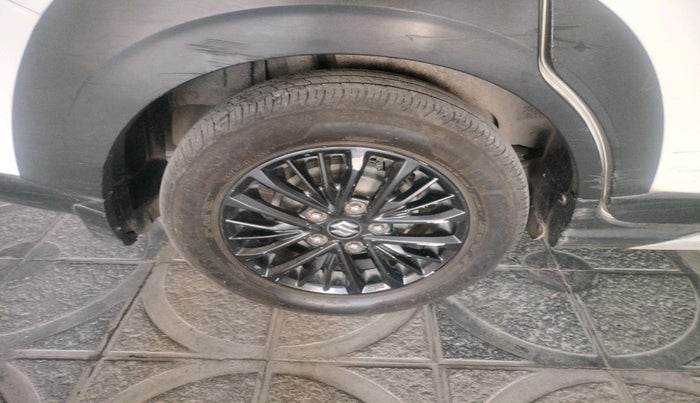 2020 Maruti XL6 ALPHA AT, Petrol, Automatic, 94,576 km, tyre