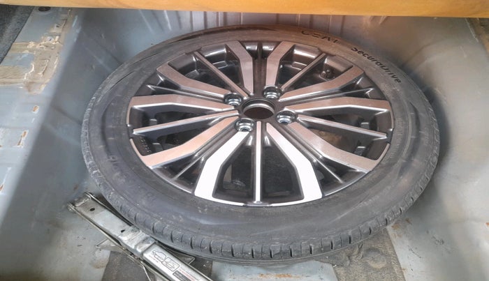 2017 Honda City 1.5L I-VTEC ZX CVT, Petrol, Automatic, 71,765 km, tyre