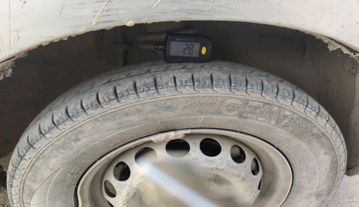 2016 Maruti Alto 800 LXI, Petrol, Manual, 82,101 km, tyre