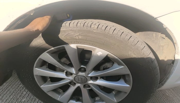 2015 Maruti Ertiga ZDI, Diesel, Manual, 1,95,927 km, tyre