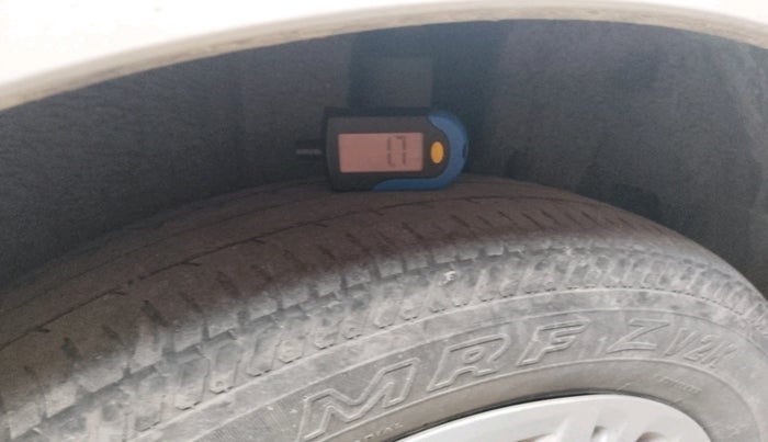 2016 Maruti Swift VXI, Petrol, Manual, 35,510 km, tyre