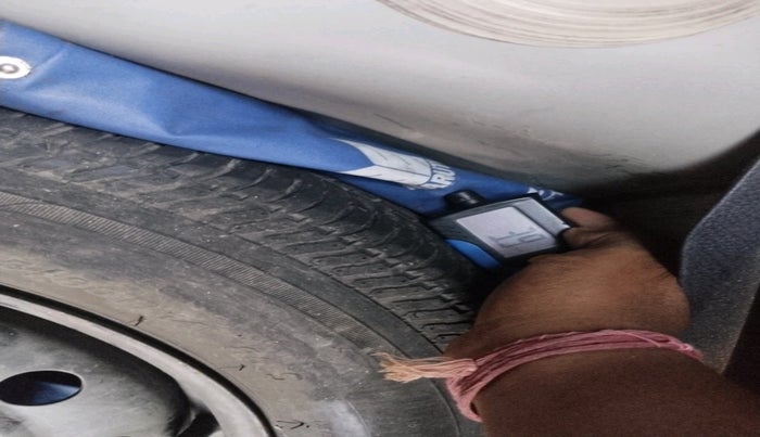 2016 Maruti Swift VXI, Petrol, Manual, 35,510 km, tyre