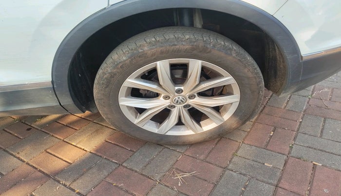 2018 Volkswagen TIGUAN HIGHLINE TDI AT, Diesel, Automatic, 67,563 km, tyre