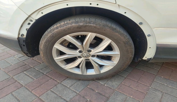 2018 Volkswagen TIGUAN HIGHLINE TDI AT, Diesel, Automatic, 67,563 km, tyre