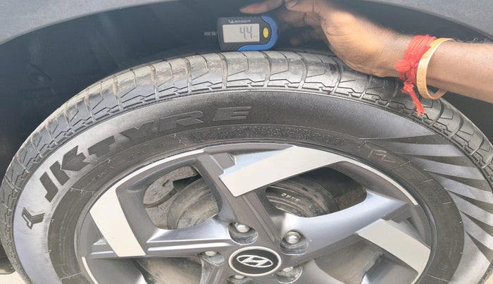 2022 Hyundai VENUE SX PLUS 1.0 TURBO DCT, Petrol, Automatic, 72,337 km, tyre