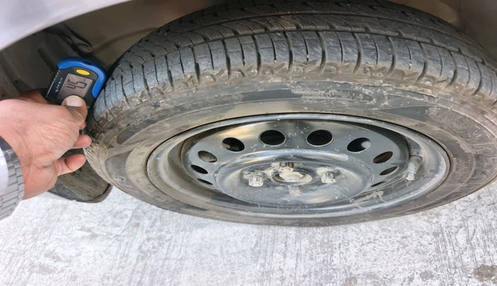 2012 Maruti Wagon R 1.0 VXI, Petrol, Manual, 1,12,453 km, tyre