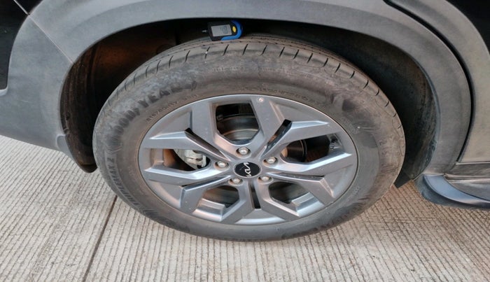 2024 KIA SELTOS HTX 1.5 Diesel MT, Diesel, Manual, 10,465 km, tyre