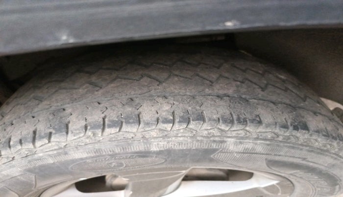 2014 Renault Duster 85 PS RXL DIESEL, Diesel, Manual, 1,45,750 km, tyre