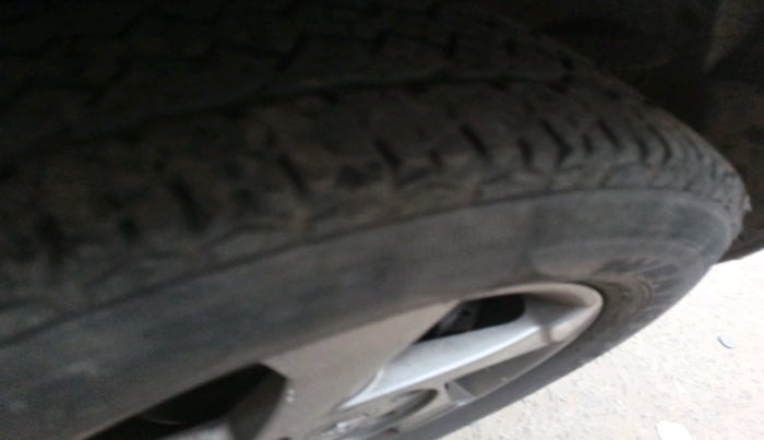 2014 Renault Duster 85 PS RXL DIESEL, Diesel, Manual, 1,45,750 km, tyre