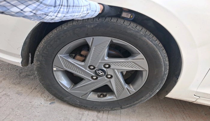 2021 Hyundai Verna SX 1.5 VTVT, Petrol, Manual, 55,431 km, tyre