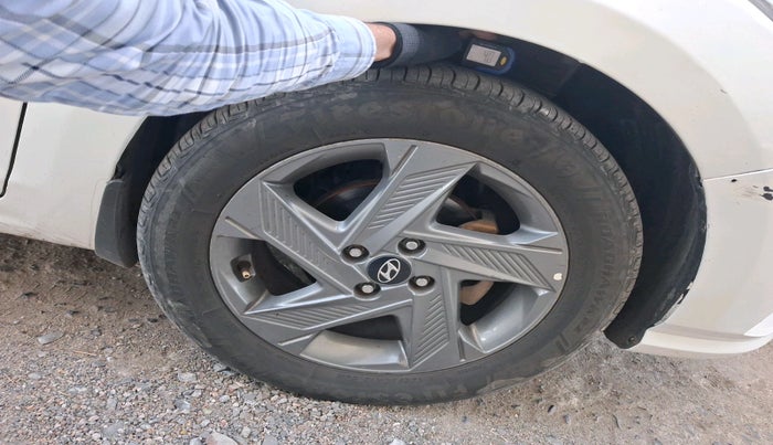 2021 Hyundai Verna SX 1.5 VTVT, Petrol, Manual, 55,431 km, tyre