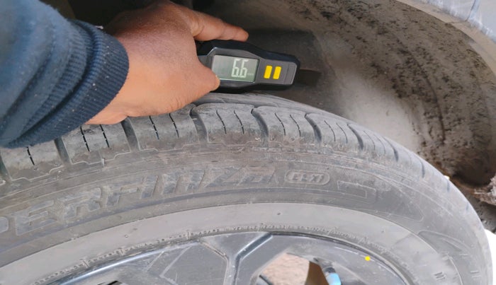 2021 Tata NEXON XZ PLUS (O) PETROL DARK EDITION, Petrol, Manual, 1,17,633 km, tyre