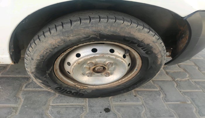 2010 Maruti Alto LXI, Petrol, Manual, 77,325 km, tyre