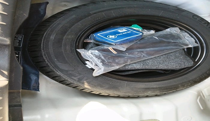 2021 Hyundai GRAND I10 NIOS SPORTZ AMT 1.2 KAPPA VTVT, Petrol, Automatic, 2,816 km, tyre