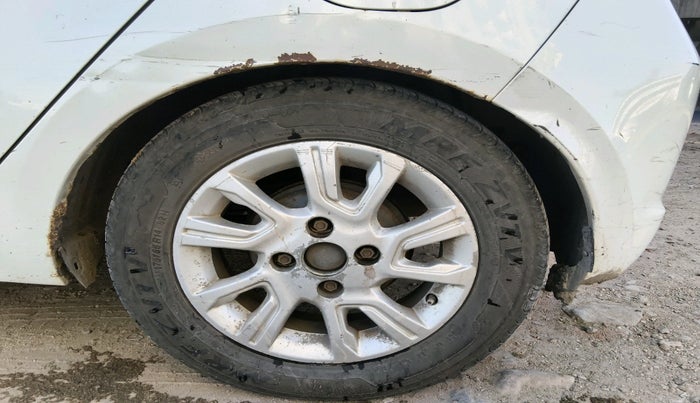 2016 Tata Tiago XZ PETROL, Petrol, Manual, 4,13,497 km, tyre