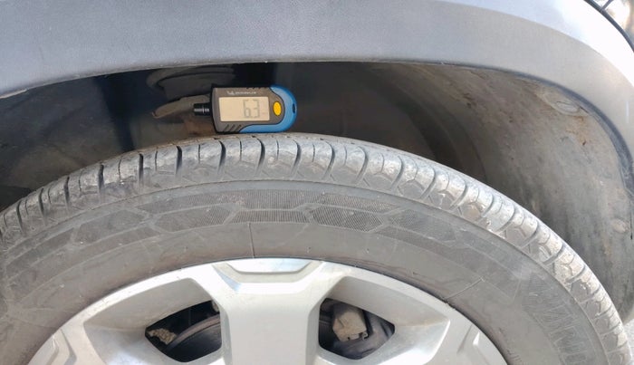 2018 Renault Kwid CLIMBER 1.0, Petrol, Manual, 49,812 km, tyre