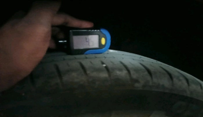 2017 Hyundai Elite i20 ASTA 1.2 DUAL TONE, Petrol, Manual, 80,240 km, tyre