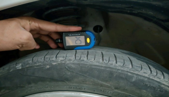 2021 Maruti S PRESSO VXI CNG, Petrol, Manual, 73,201 km, tyre