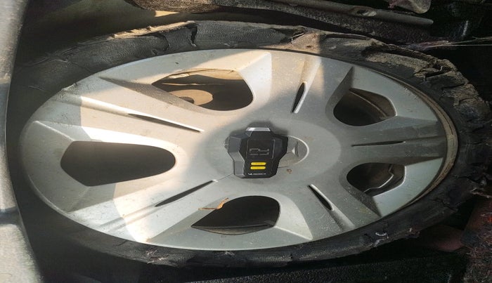 2011 Maruti Wagon R 1.0 VXI, Petrol, Manual, 49,558 km, tyre