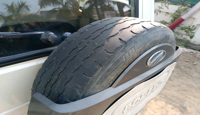 2017 Mahindra Bolero POWER PLUS ZLX, Diesel, Manual, 1,26,566 km, tyre