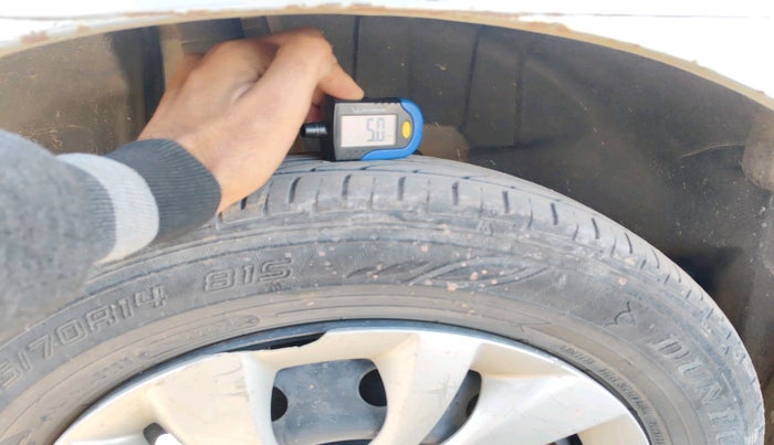 2022 Maruti Swift VXI, Petrol, Manual, 1,35,444 km, tyre