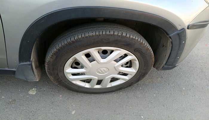 2016 Maruti Vitara Brezza VDI, Diesel, Manual, 1,17,168 km, tyre