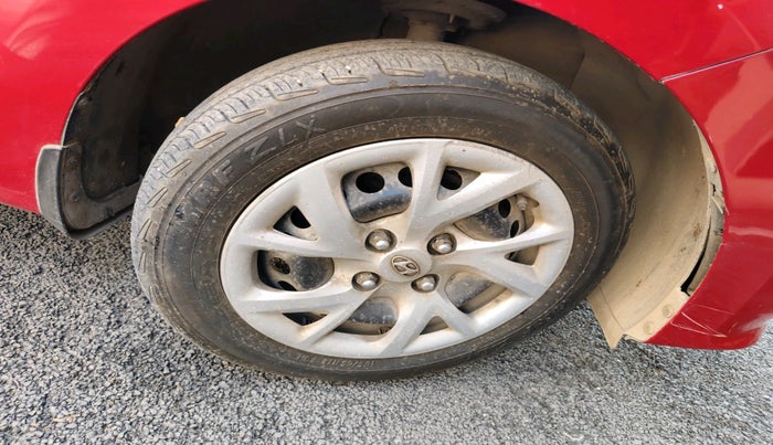 2017 Hyundai Grand i10 SPORTZ 1.2 KAPPA VTVT, Petrol, Manual, 47,243 km, tyre