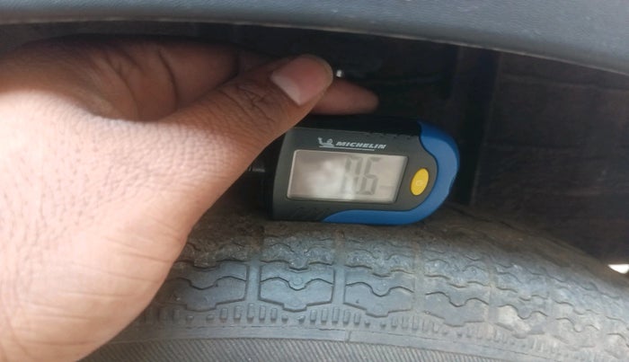 2020 Renault TRIBER RXZ, Petrol, Manual, 62,272 km, tyre