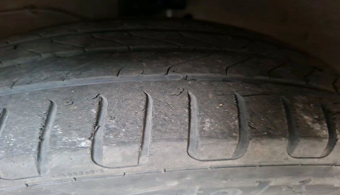 2016 Maruti Ciaz ZDI+ SHVS, Diesel, Manual, 1,33,248 km, tyre