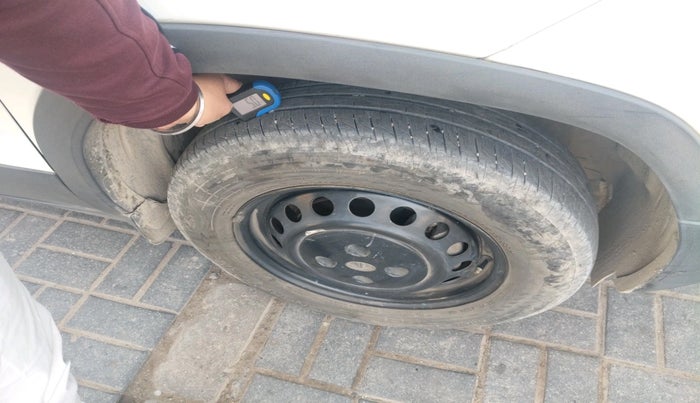 2023 Tata PUNCH PURE MT CNG, Petrol, Manual, 17,646 km, tyre